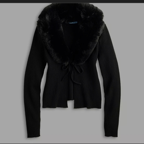 Draper James Tie Front Cardigan With Removable Fur Trim NWT - Picture 5 of 15